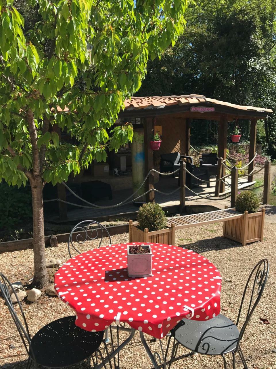 Le Moulin Du Bleufond Otel Montignac-Lascaux Dış mekan fotoğraf